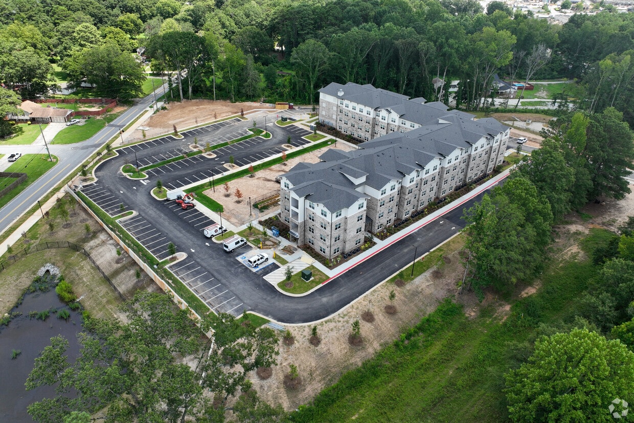 Building Photo - Helix Apartments