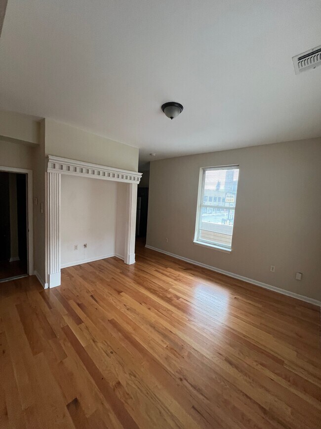 Photo - 28 Central Ave (Newark, NJ) Townhome