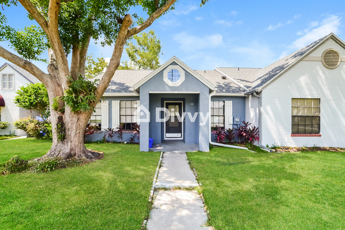 Primary Photo - 302 Meadow Blvd Sanford, FL 32771