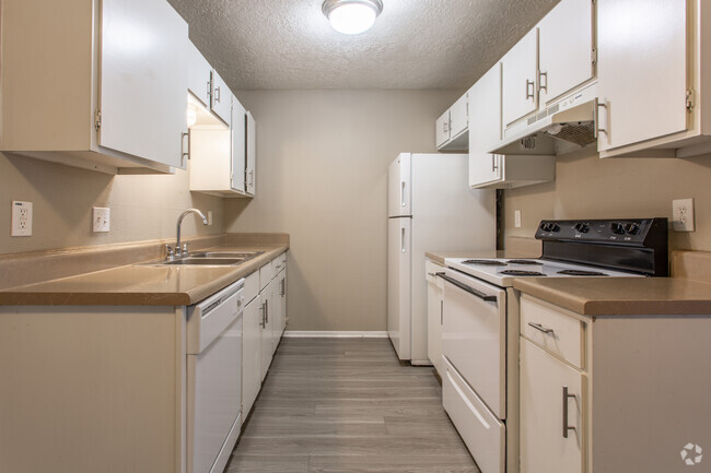 1 BR, 1 BA - 615 SF - A2 - Landmark