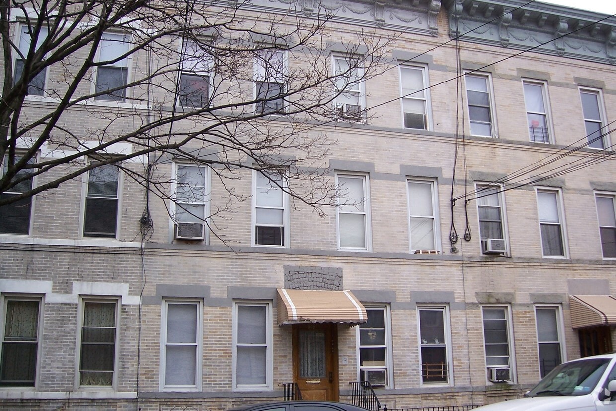 Primary Photo - 362 Onderdonk Ave