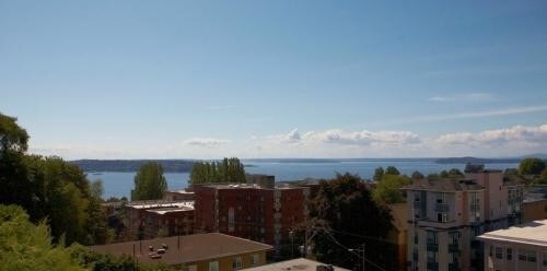 Foto del edificio - 0 bedroom in Seattle WA 98109