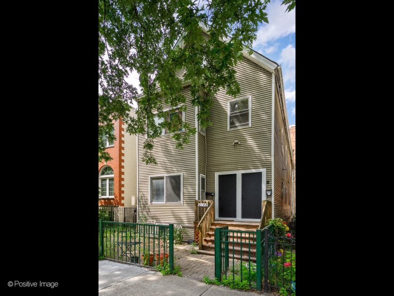 Photo - 2142 N Maplewood Ave (Chicago, IL)