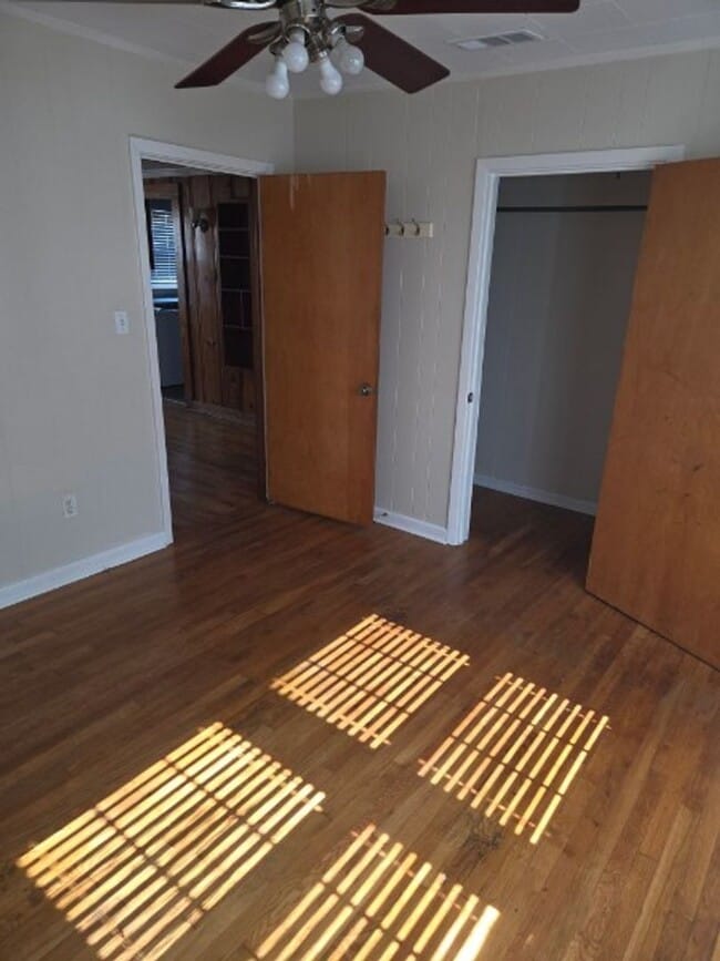 Foto del edificio - 4219 Lee St