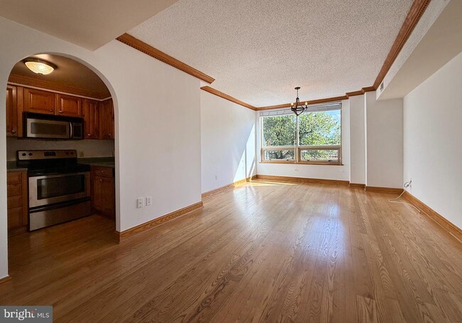 Foto del edificio - 2727 M St NW