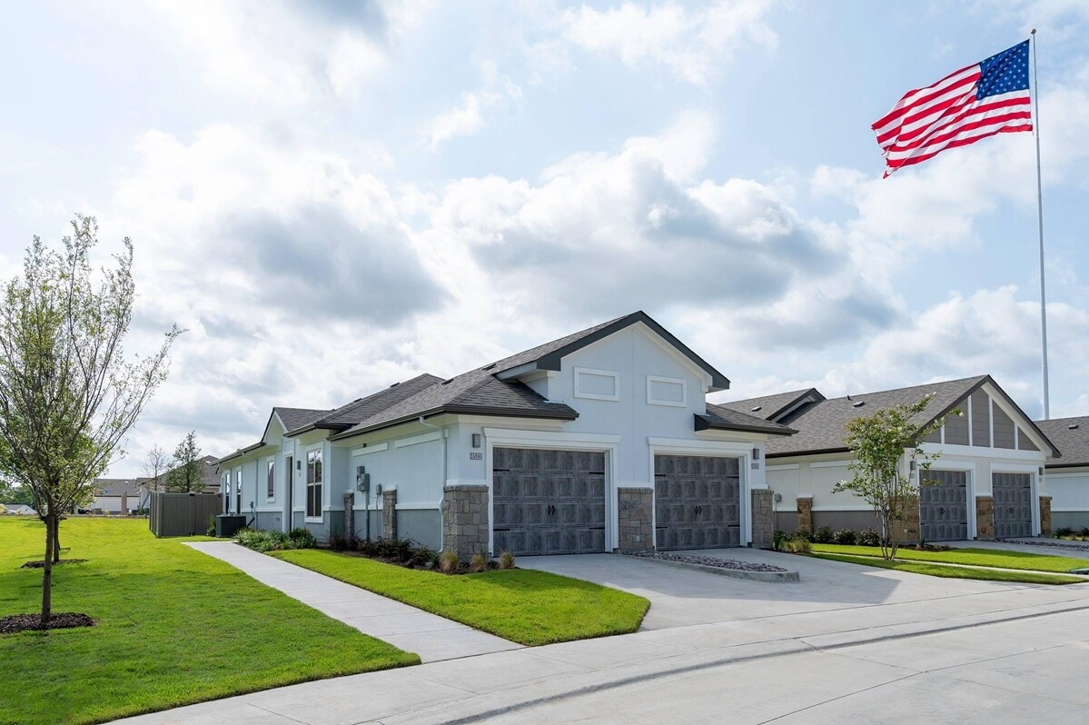 Photo - 571 Lloyd's Rd (Little Elm, TX)