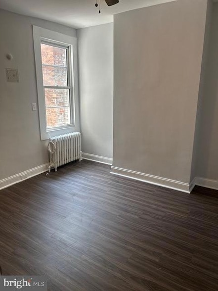 Building Photo - 2025 Kennedy Ave