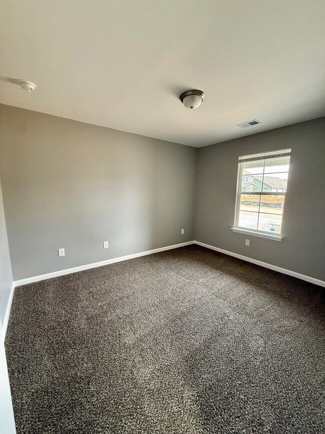 Foto del edificio - 203 Jared Parker Wy