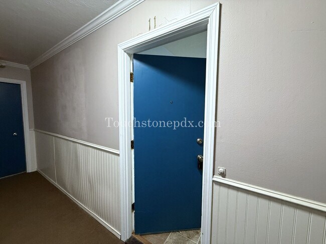 Foto del edificio - Bright Nob Hill 1 Bedroom, Classic Northwest Portland Living