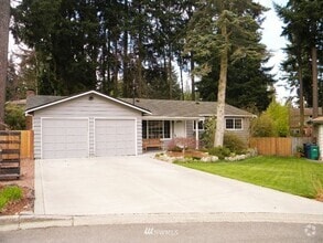 Building Photo - 13720 NE 71st Pl
