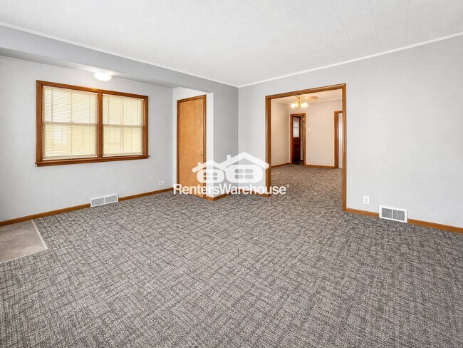 Building Photo - 745 21st St