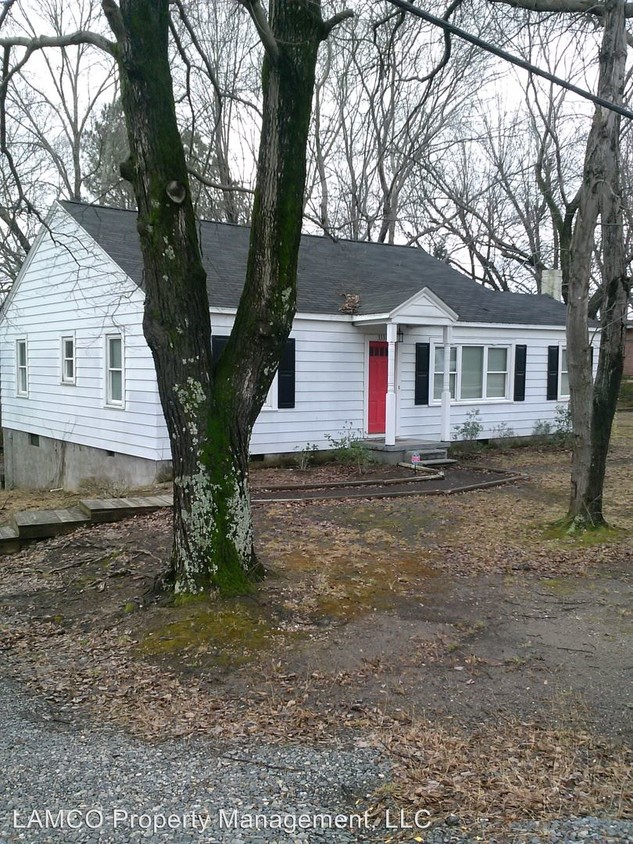 Primary Photo - 3330 Hawkins Ave