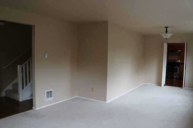 Foto del edificio - 3 Bed 2.5 Bath House In Leschi