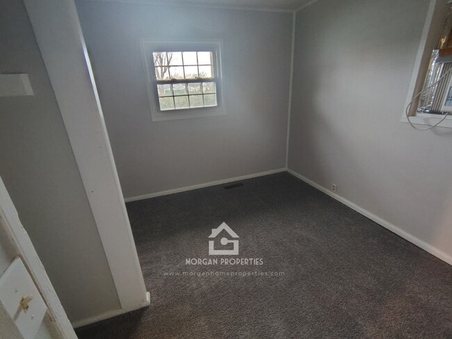 Building Photo - 2724 Seminole Ct