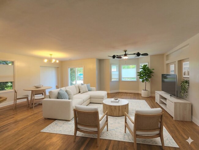 Foto del edificio - Completely Remodeled Navy Point 3 Bedroom, 2 Bath Cottage! Close to the Water!!