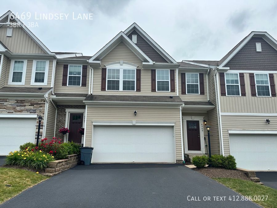 Primary Photo - Beautiful 3 bedroom 3 bath townhome!