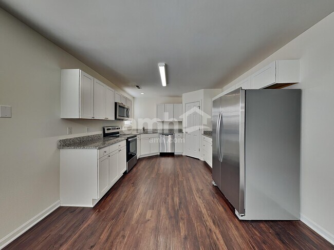 Foto del edificio - 2307 Sidney Porter Dr