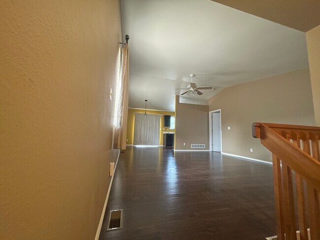 Vaulted Ceiling Living Room #1 and Dining Nook - 970 Apollo Ct