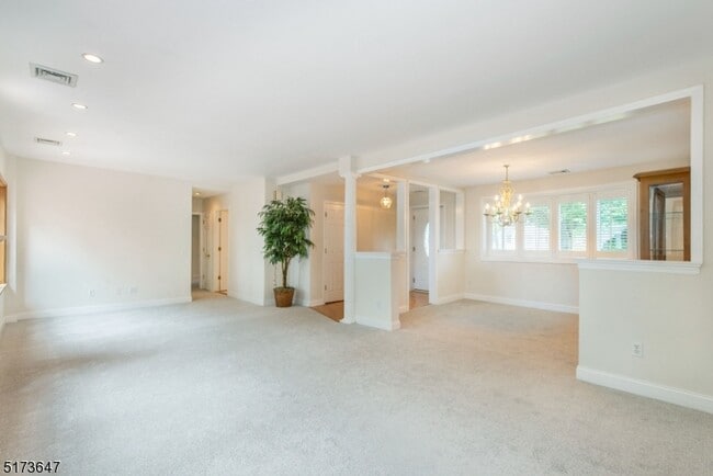 Building Photo - 9 Forest Terrace