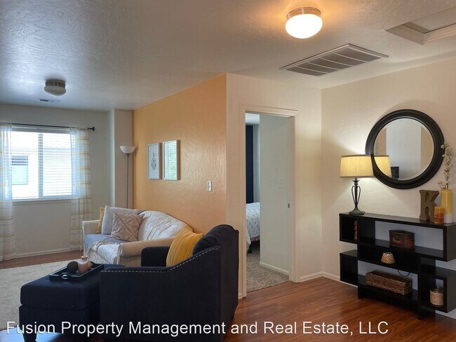 Building Photo - 3 br, 2.5 bath House - 671 Serenity Court
