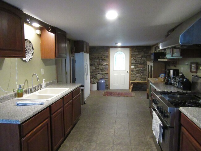 Foto del edificio - Furnished Home on Spoon Lake