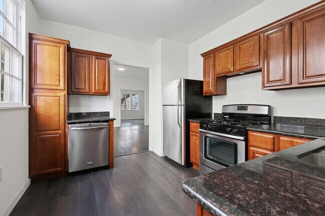 Foto del edificio - 2830 Palmer Ave