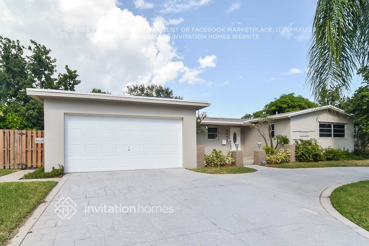Foto principal - 4501 Polk St