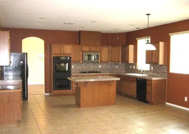 Building Photo - 3340 Alcudia Bay Ave