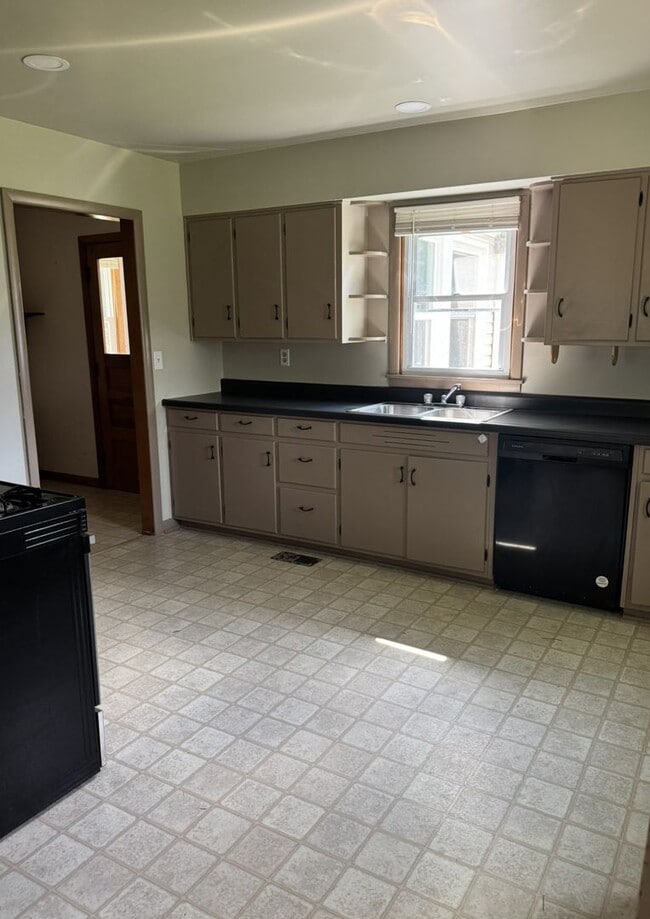 Foto del edificio - Charming 2 Bed 1 Bath House For Rent in Bo...