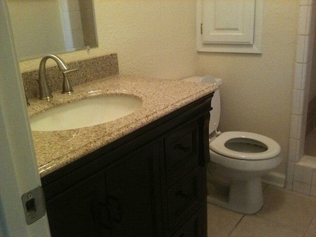 Foto del edificio - Central 3BR Home