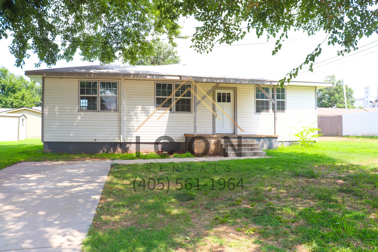 Primary Photo - 217 N 4th St