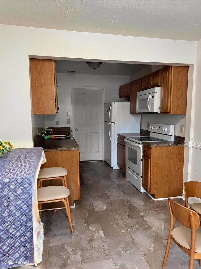 Foto del edificio - 3646 Sylvan Ct