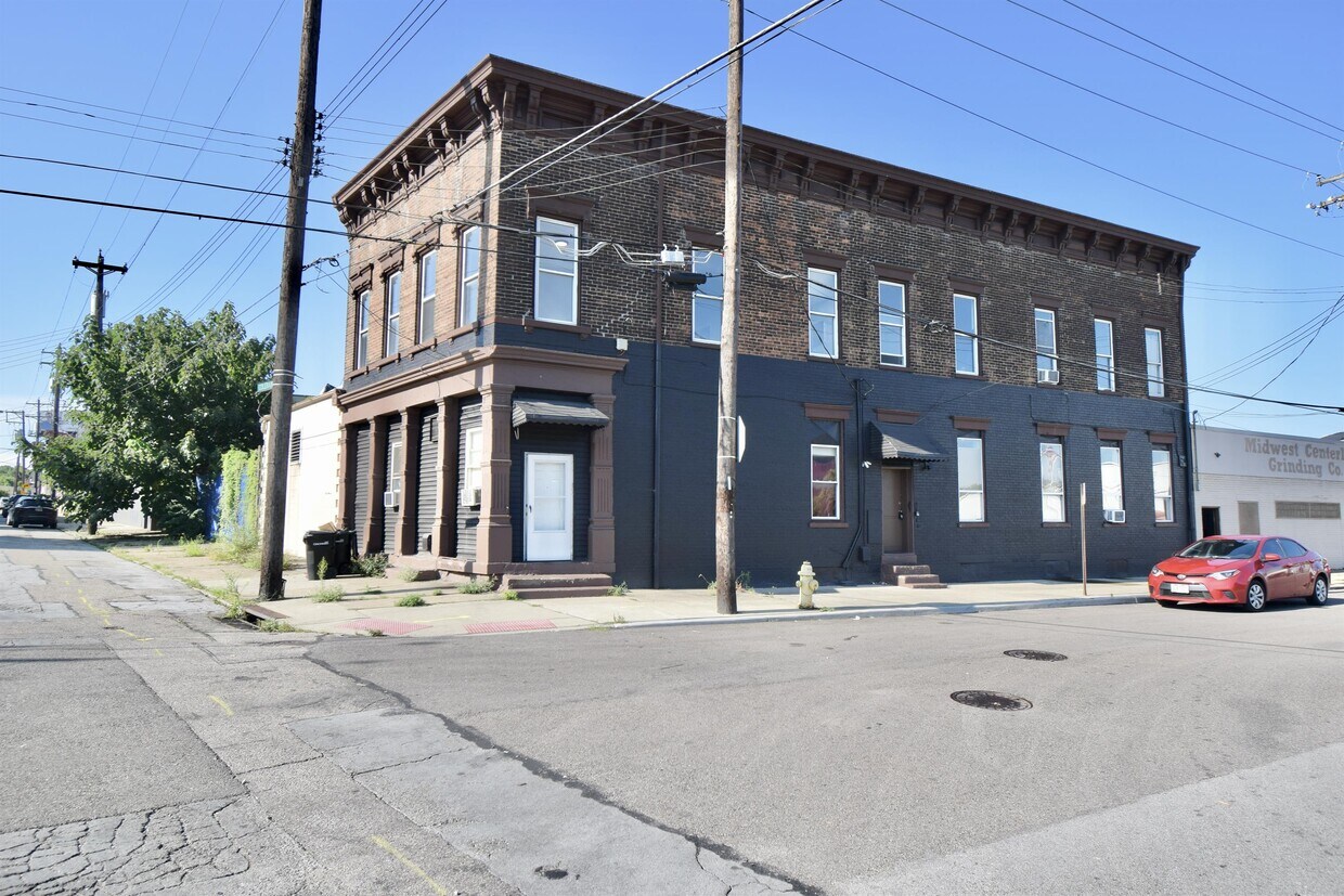 2647 Colerain Ave Unit 3, Cincinnati, OH 45214 Room for Rent in Cincinnati, OH