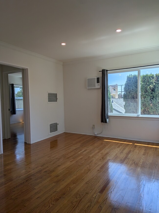 Foto del edificio - 132 Lukens Pl