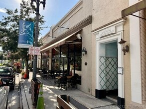 Building Photo - 406 Northwood Rd
