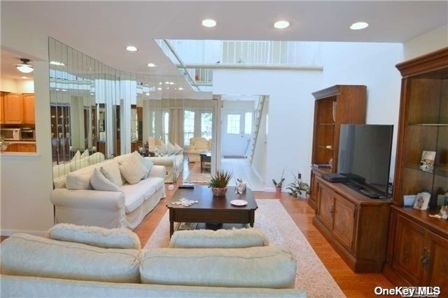Foto del edificio - 95 Woodlake Dr W
