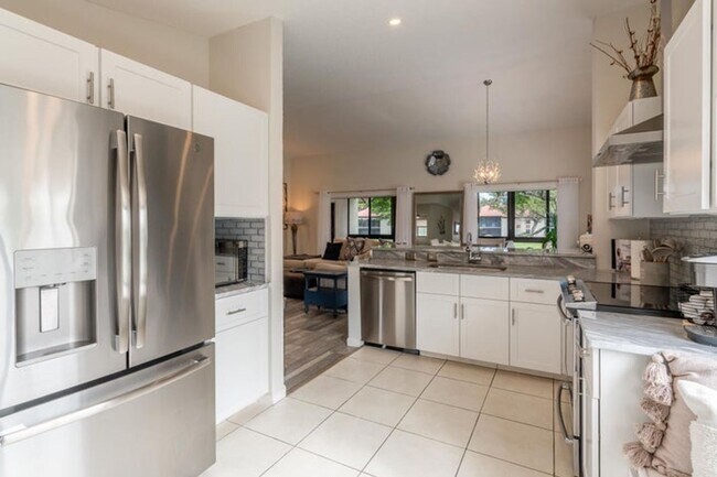 Photo - 10624 Tropic Palm Ave House