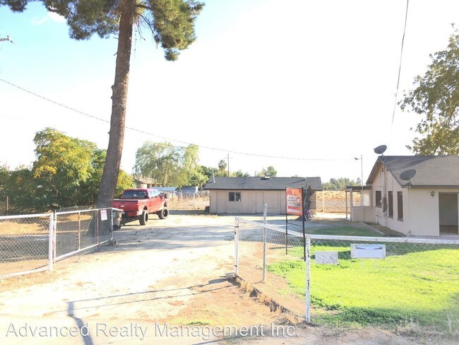 Building Photo - 14341 Rosedale Hwy