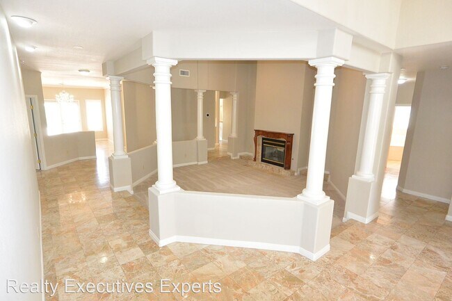Building Photo - 3 br, 3 bath House - 5212 Great Horizon Dr