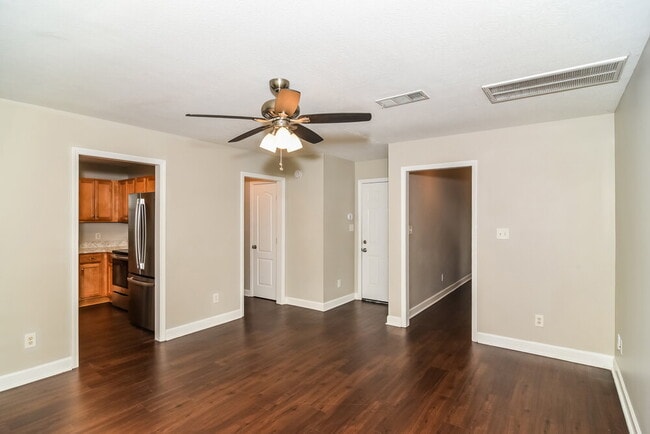 Foto del edificio - 1616 Allston Dr