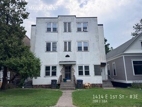 Building Photo - 1414 E 1st St