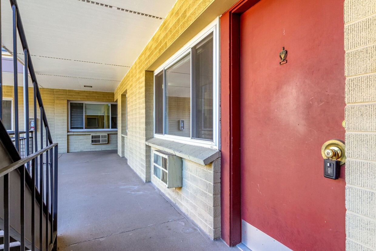 Photo - 830 20th St Unit 206