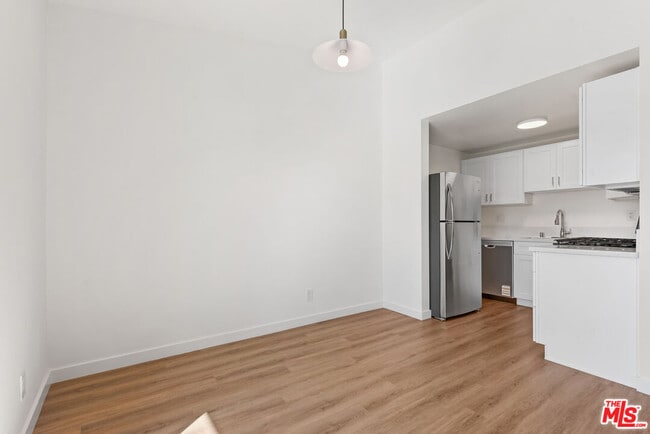 Building Photo - 836 Ashland Ave