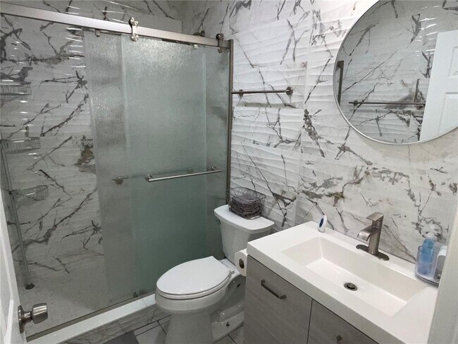 Foto del edificio - 3224 3rd Ave S