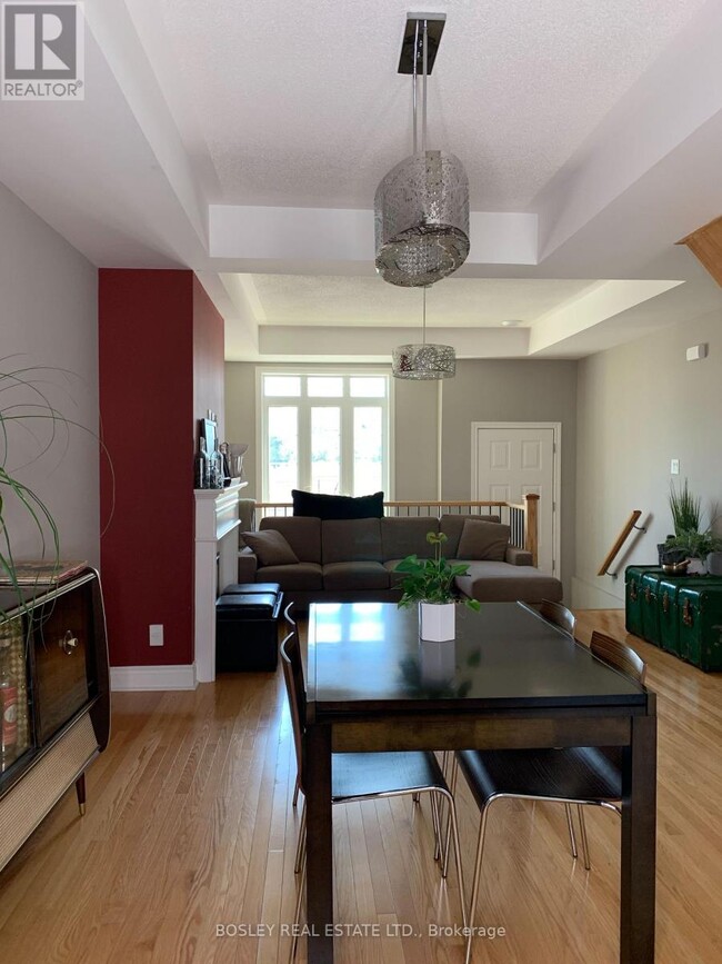 Building Photo - 10 Mendota Rd