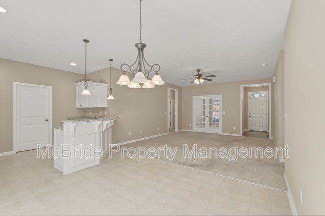 Building Photo - 5040 Nokesville Cir