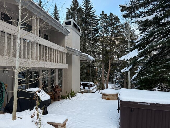 Building Photo - 3897 Lupine Dr