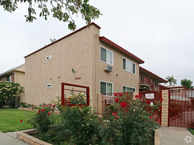 Foto del edificio - 7342-7348 Newlin Ave