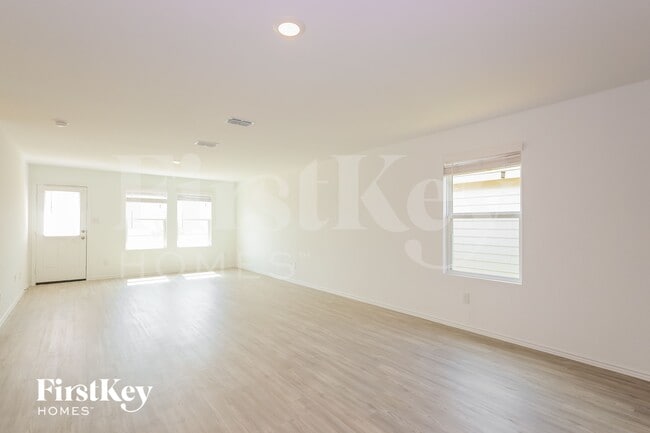 Building Photo - 1222 Kiskadee Wy