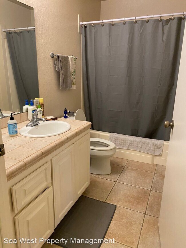 Building Photo - 2173 Manchester Ave